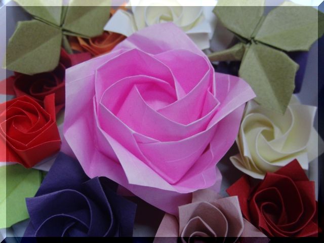 花束の折り紙 簡単な折り方のまとめ バラ ゆり カーネーション等 暮らしの情報局