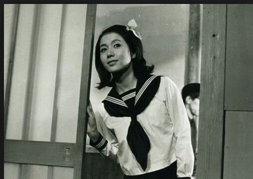 岩下志麻さん バス通り裏