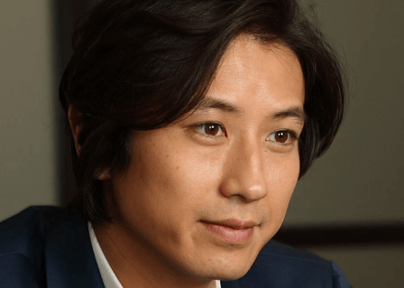 谷原章介
