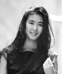 萬田久子