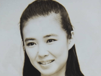 萬田久子